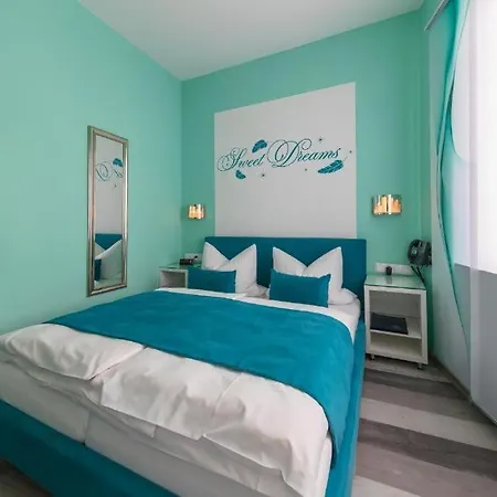 Hoehn Otel 3*
