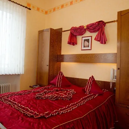 Hoehn Hotel 3*
