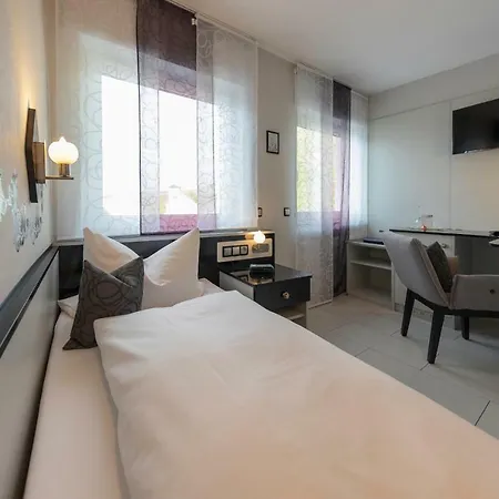 Hotel Hoehn 3*