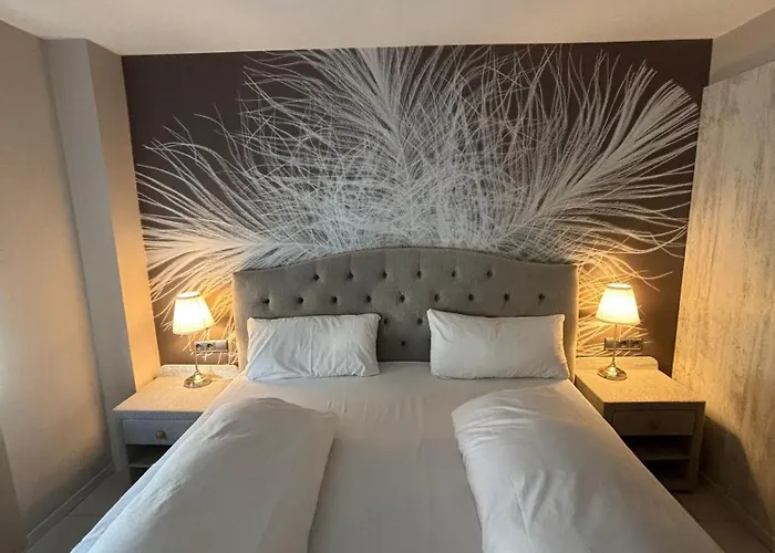 Готель Hoehn 3*