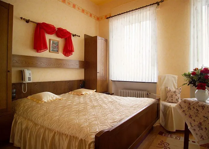 Готель Hoehn 3*